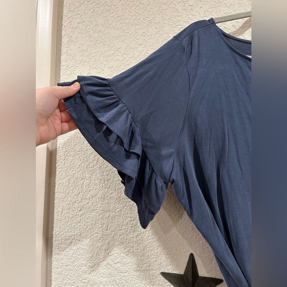 Plus size navy frilly sleeves butter soft blouse tee shirt - Picture 4 of 5